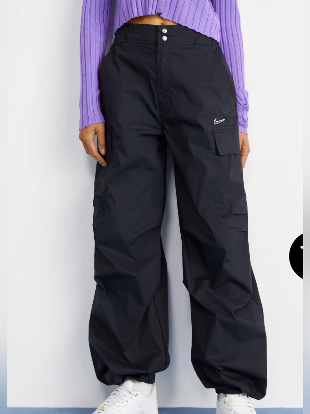 Nike womens Woven Cargo Wide leg adjustable hem Pants M